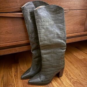 SCHUTZ Green Croc-Embossed Heeled Boots